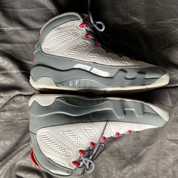 Jordan 9 men’s shoes - Picture 7 of 9